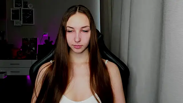 Snapshot of Sm0ly chatting on 04-02-26, 02:42 Sm0ly online show from 04-02-26, 02:42