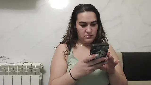 Snapshot of milfmomxx chatting on 02-26-25, 07:16 milfmomxx online show from 02-26-25, 07:16