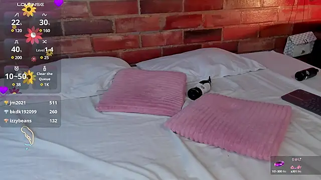 crystalvazquez online show from 03-01-25, 04:11