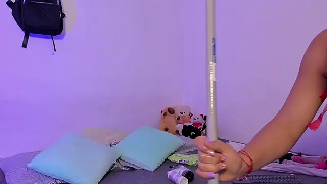 crystalvazquez online show from 10-16-25, 11:55