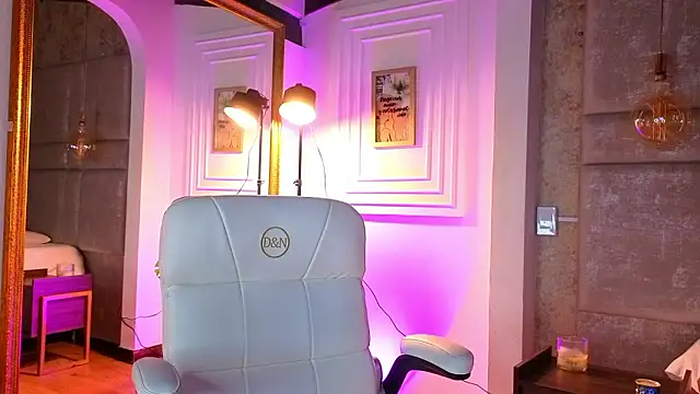 AlessiaLondon online show from 02-23-26, 10:12