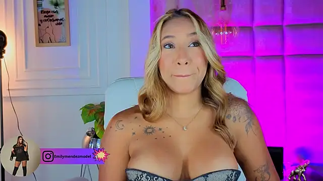 AlessiaLondon online show from 07-13-26, 10:18