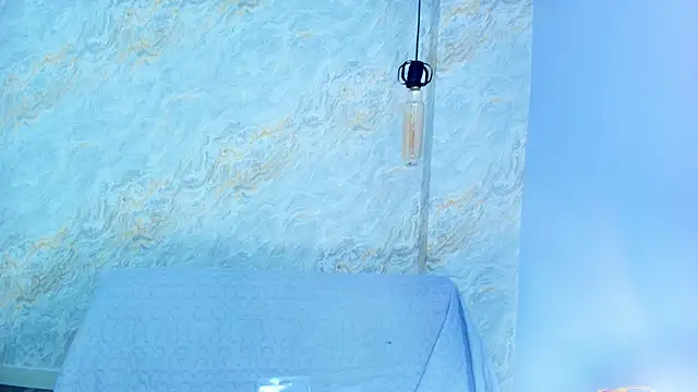 Mia candy 0 online show from 10-06-25, 12:02