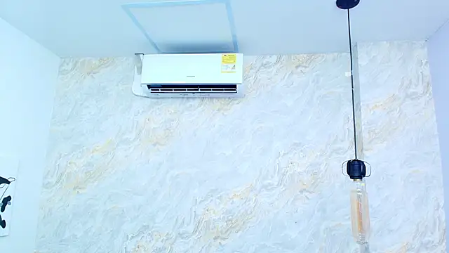 Mia candy 0 online show from 10-09-25, 12:03