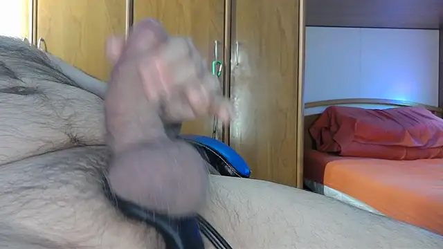 Snapshot of daddylove2024 chatting on 01-08-25, 10:06 daddylove2024 online show from 01-08-25, 10:06