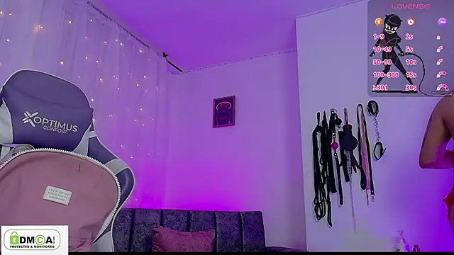 Miss scarllet  online show from 04-06-26, 01:12