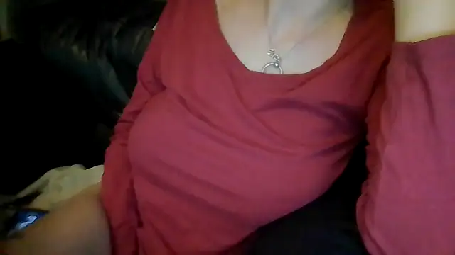 indie-rayne online show from 04-12-26, 12:04