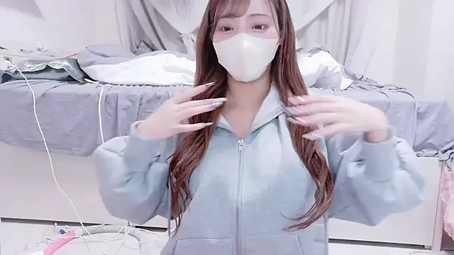  chanMOMO  online show from 10-07-25, 03:42