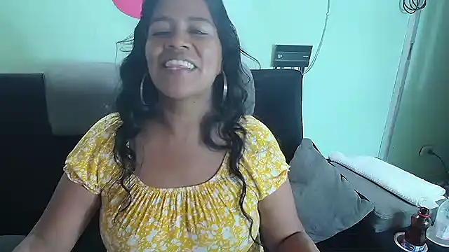 Snapshot of saggil23 chatting on 12-10-24, 12:49 saggil23 online show from 12-10-24, 12:49