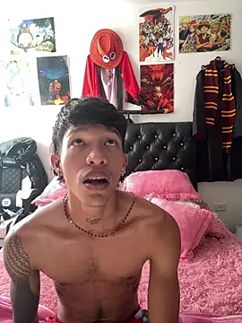 Snapshot of TommyGun_22 chatting on 06-20-26, 02:09 TommyGun 22 online show from 06-20-26, 02:09