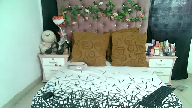 ValeriaTsx online show from 09-19-25, 12:50