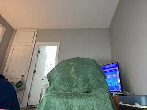 ChiRaqb8 online show from 02-13-26, 11:50