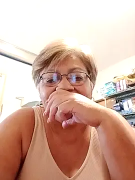 Madrastrahot69 online show from 03-05-26, 07:43