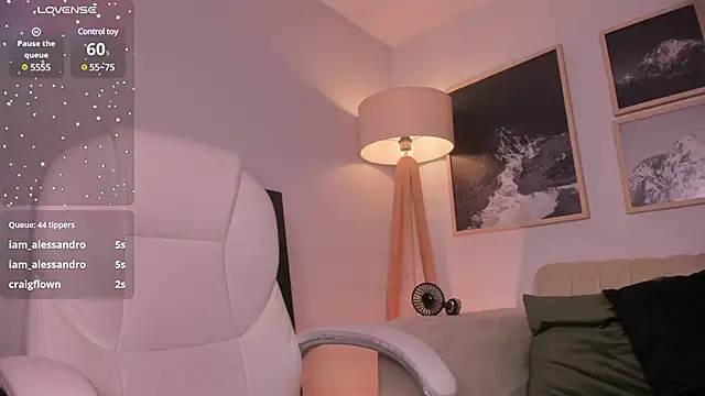 lara madisson online show from 03-09-25, 08:29