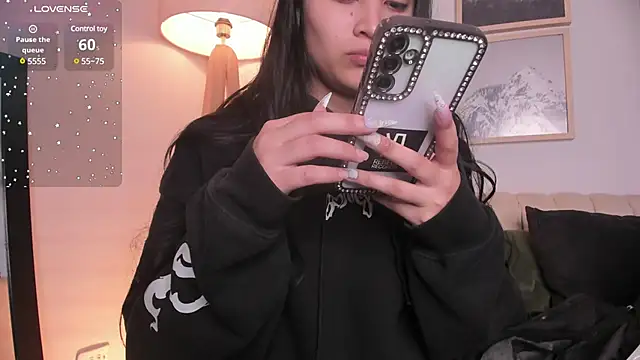 lara madisson online show from 03-11-25, 06:21