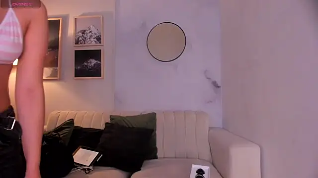 lara madisson online show from 07-16-26, 05:46