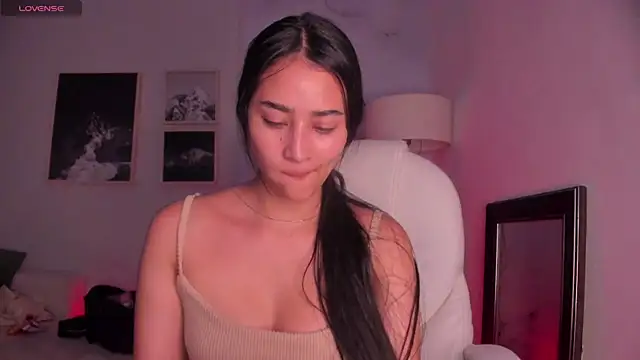 lara madisson online show from 07-18-26, 07:12
