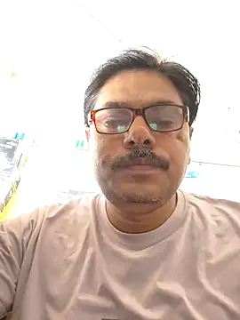 Snapshot of Srmotrs chatting on 06-04-26, 05:13 Srmotrs online show from 06-04-26, 05:13