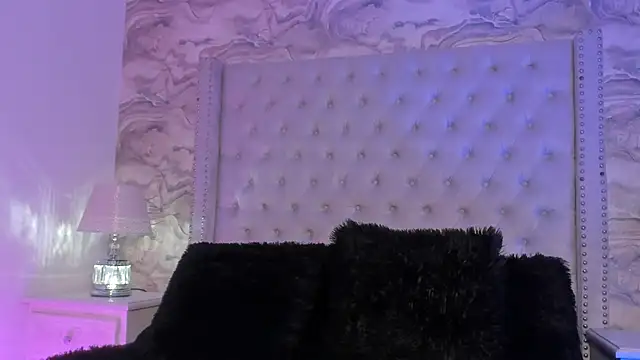 Snapshot of Kev_jenner chatting on 02-09-25, 01:33 Kev jenner online show from 02-09-25, 01:33