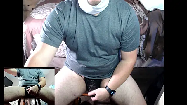 Snapshot of fatboi2slim123 chatting on 01-07-25, 04:48 fatboi2slim123 online show from 01-07-25, 04:48