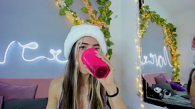 YouliteSllut2 online show from 12-26-24, 10:20