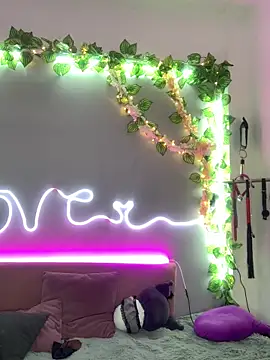 YouliteSllut2 online show from 01-19-25, 03:21