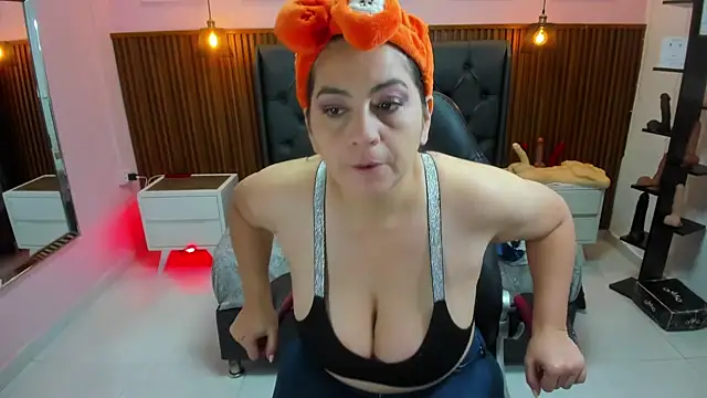 MEYLAGIA online show from 11-22-25, 02:54