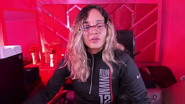 Olivia Fox69 online show from 02-10-26, 03:32