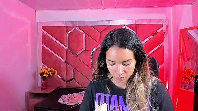 Olivia Fox69 online show from 06-06-26, 04:17