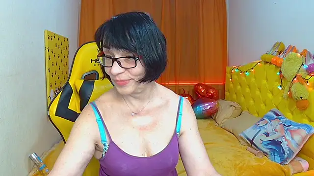 Snapshot of SandraHormas chatting on 02-24-25, 05:20 SandraHormas online show from 02-24-25, 05:20