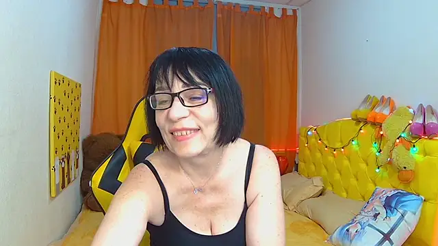 Snapshot of SandraHormas chatting on 02-28-25, 11:14 SandraHormas online show from 02-28-25, 11:14