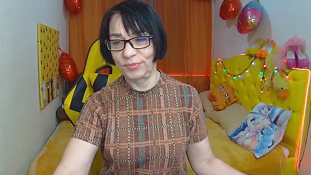 Snapshot of SandraHormas chatting on 03-19-25, 08:34 SandraHormas online show from 03-19-25, 08:34