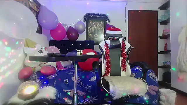 Snapshot of sexy_bunny_hot chatting on 12-18-24, 01:12 sexy bunny hot online show from 12-18-24, 01:12