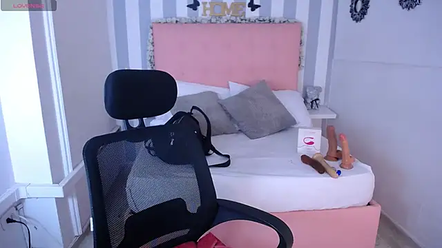 Lunna boobs online show from 01-14-26, 03:45