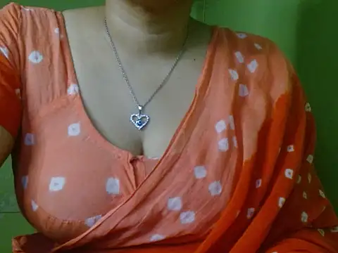 LOVERIAKOL online show from 02-24-26, 06:50