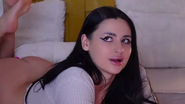 RanyaHermes online show from 11-17-25, 10:48