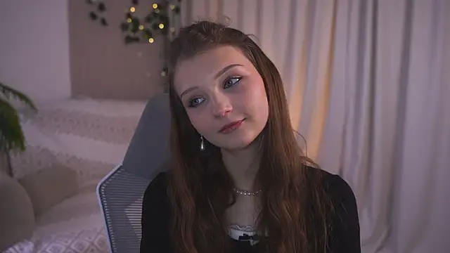 CindyGarrison online show from 11-07-25, 09:59