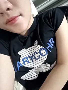 Snapshot of Sexyass13 chatting on 10-16-25, 06:20 Sexyass13 online show from 10-16-25, 06:20