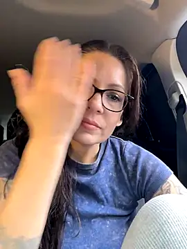 BeautifulMesss online show from 10-30-25, 02:51