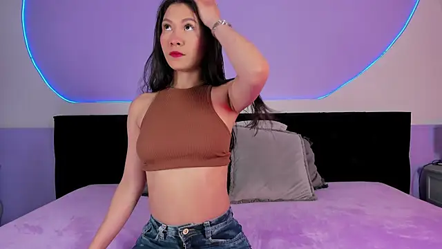 Snapshot of Julieta_Cortes__ chatting on 11-25-25, 12:16 Julieta Cortes online show from 11-25-25, 12:16