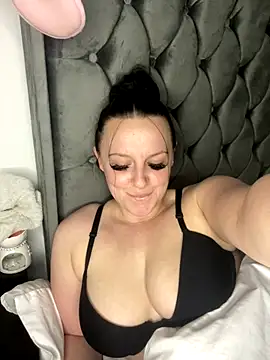 riri bstvx online show from 10-14-25, 04:08