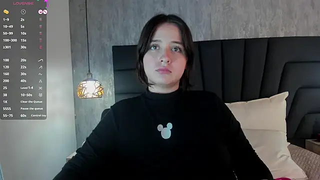 Sabrina Lennox online show from 02-12-25, 01:30