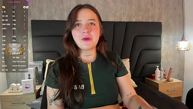 Sabrina Lennox online show from 02-12-25, 10:37