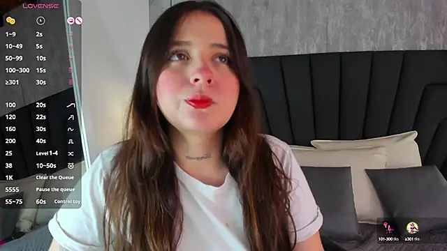 Sabrina Lennox online show from 02-27-25, 07:58