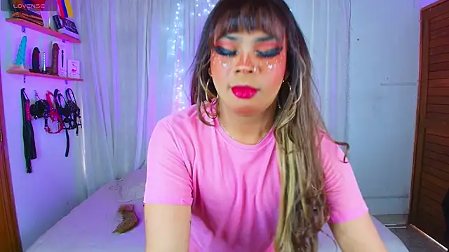 CuteRomi online show from 02-05-25, 06:37