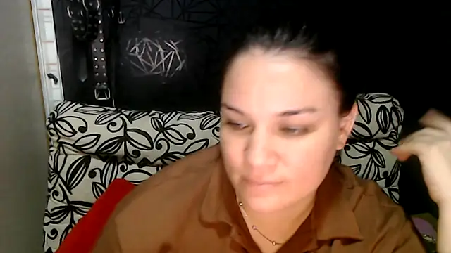 love and Lust online show from 02-25-25, 08:41