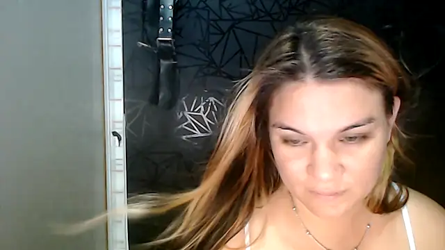 love and Lust online show from 10-10-25, 05:56