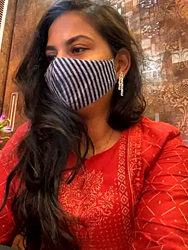 Snapshot of HaaniKaur chatting on 10-14-25, 07:09 HaaniKaur online show from 10-14-25, 07:09