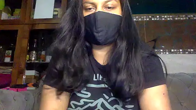 HaaniKaur online show from 01-05-26, 05:49