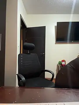 xLadyScarlettx online show from 12-31-24, 01:36